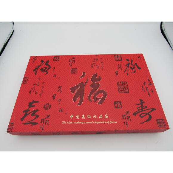 NEW with Gift Box Dragon Chopsticks Porcelain China Blue White Four Sets w Rests - Picture 7 of 12